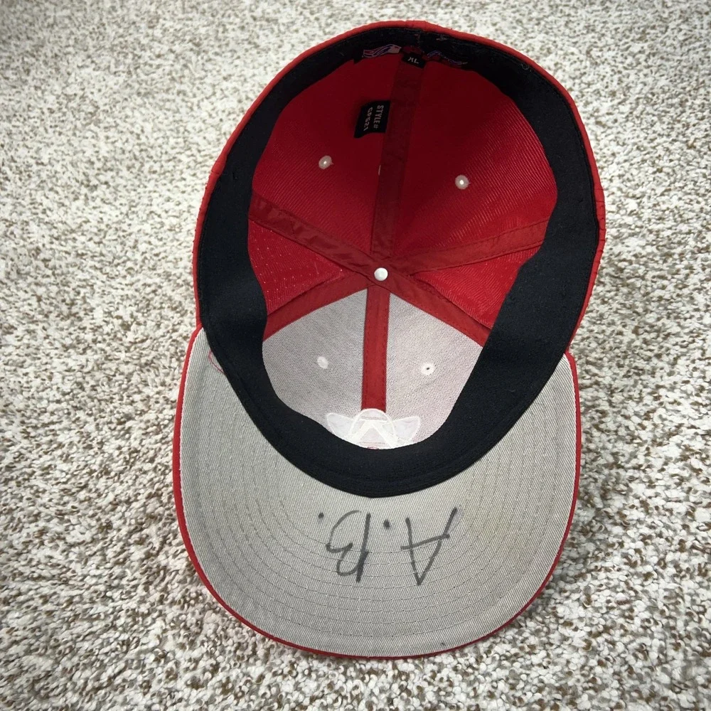 The Unbranded Brand atoms hat